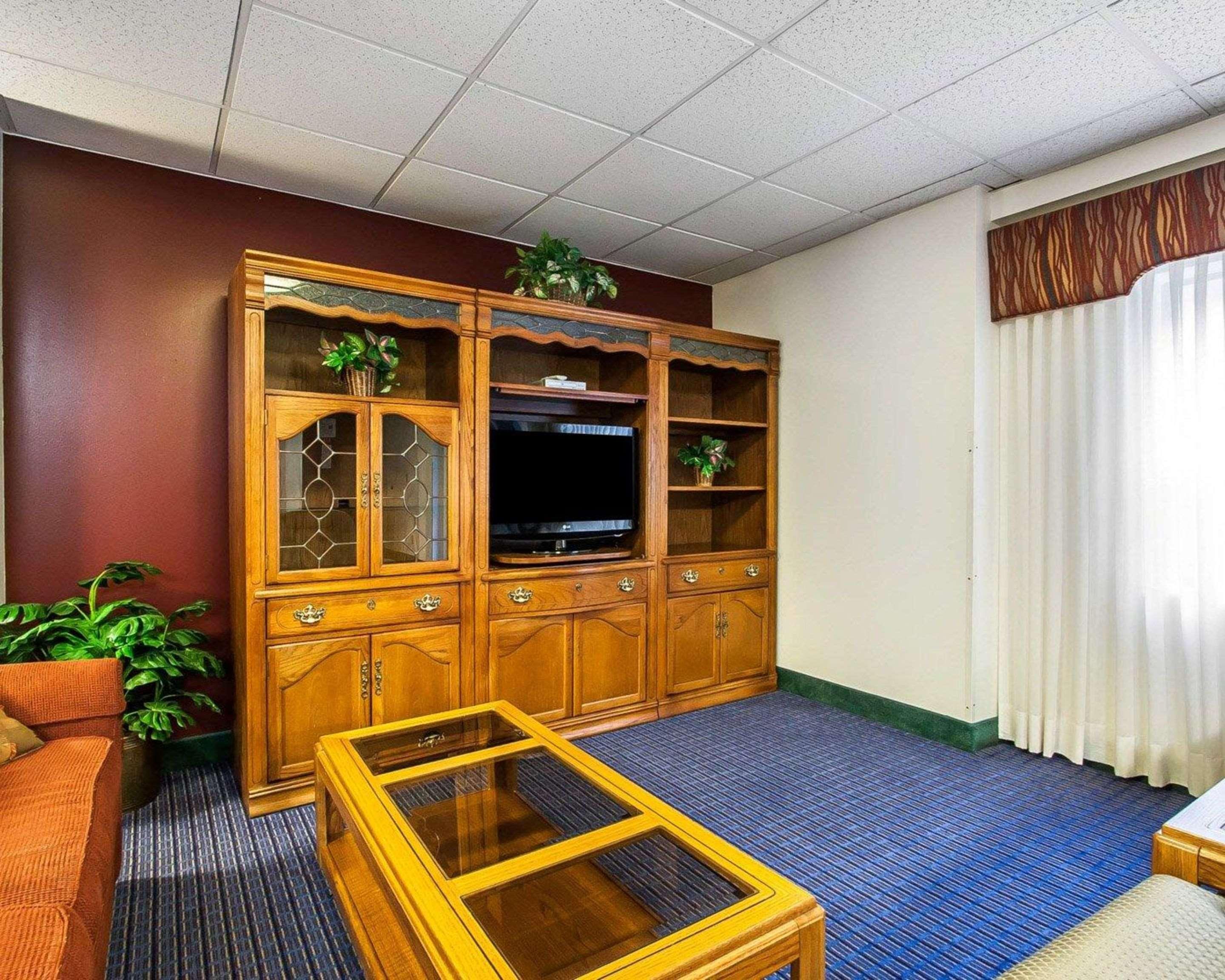 Clarion Hotel Брэнсон Экстерьер фото