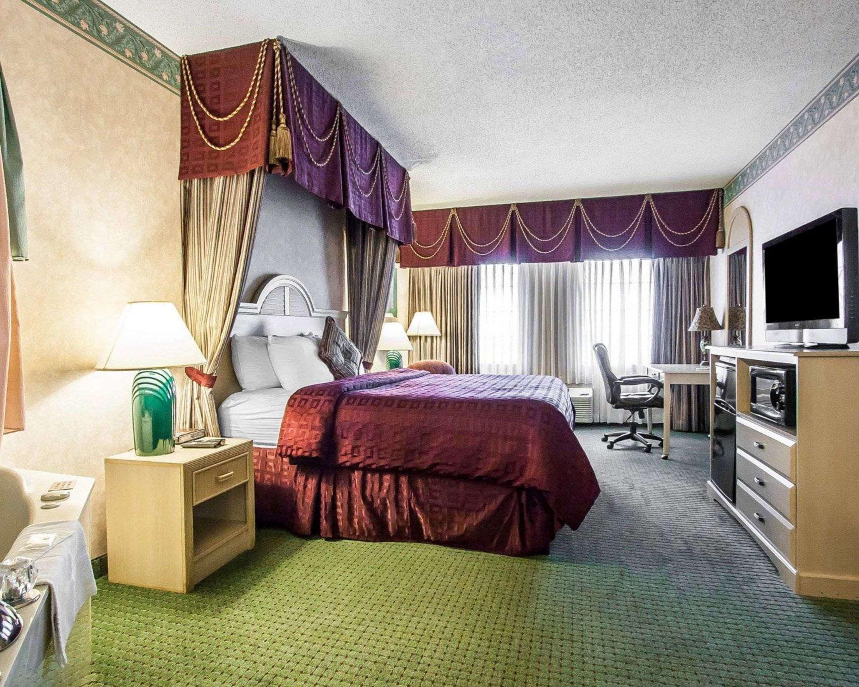 Clarion Hotel Брэнсон Экстерьер фото