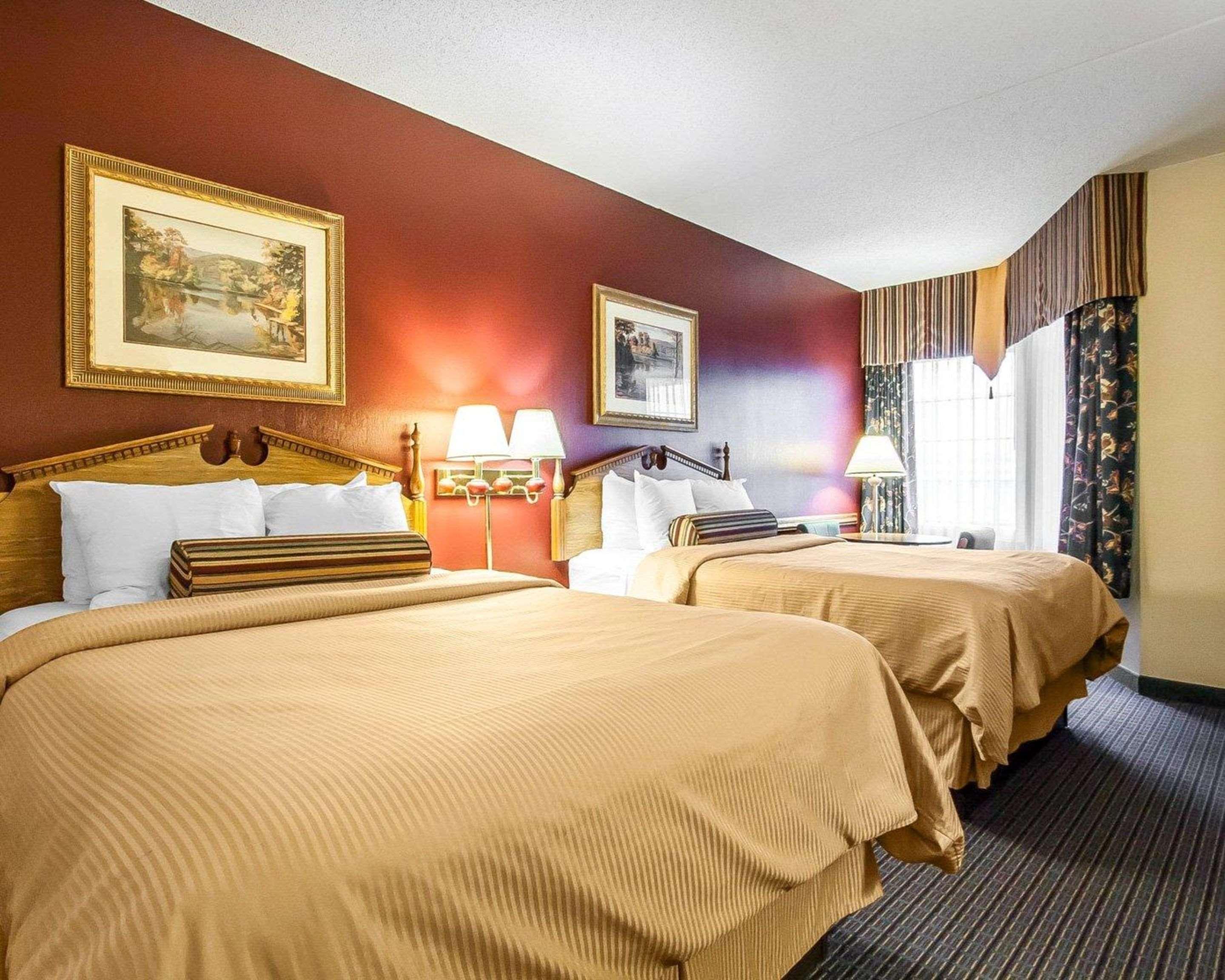 Clarion Hotel Брэнсон Экстерьер фото