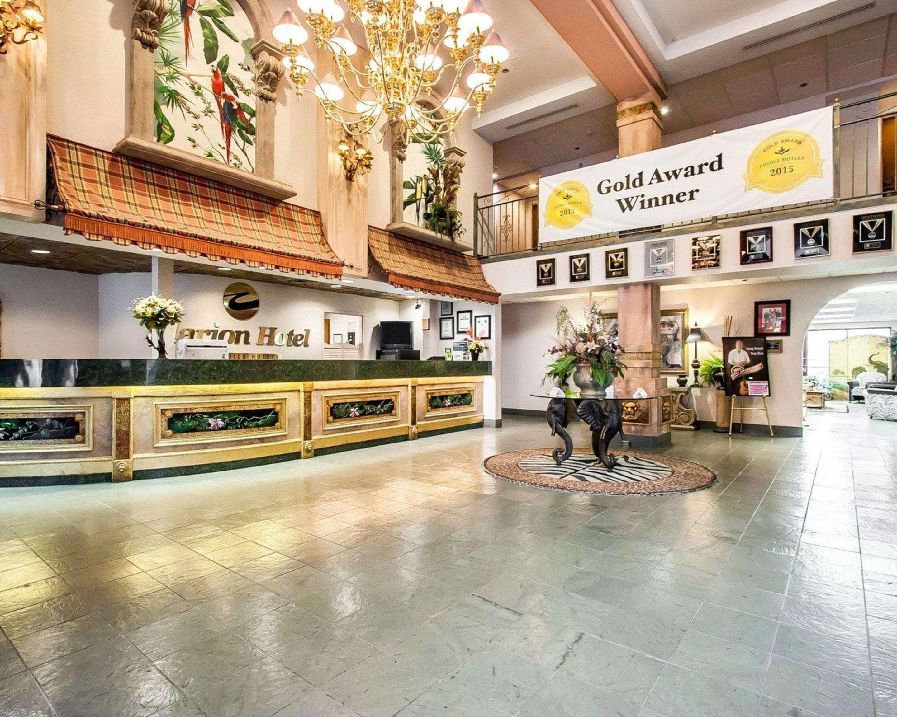 Clarion Hotel Брэнсон Экстерьер фото