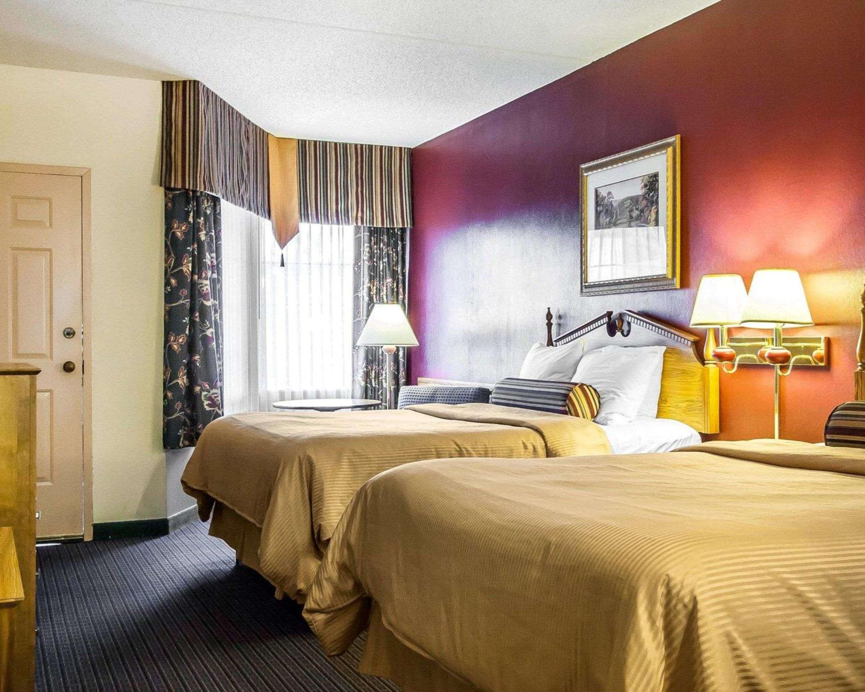 Clarion Hotel Брэнсон Экстерьер фото